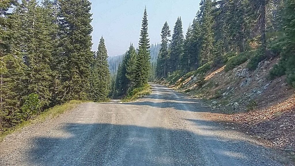 I kept finding more gravel roads to explore. So many choices. So little time!