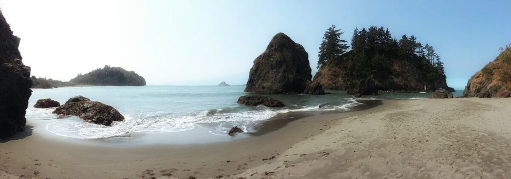 The tide was coming in and we almost got caught on the wrong side of the rock at the far left of the pic.